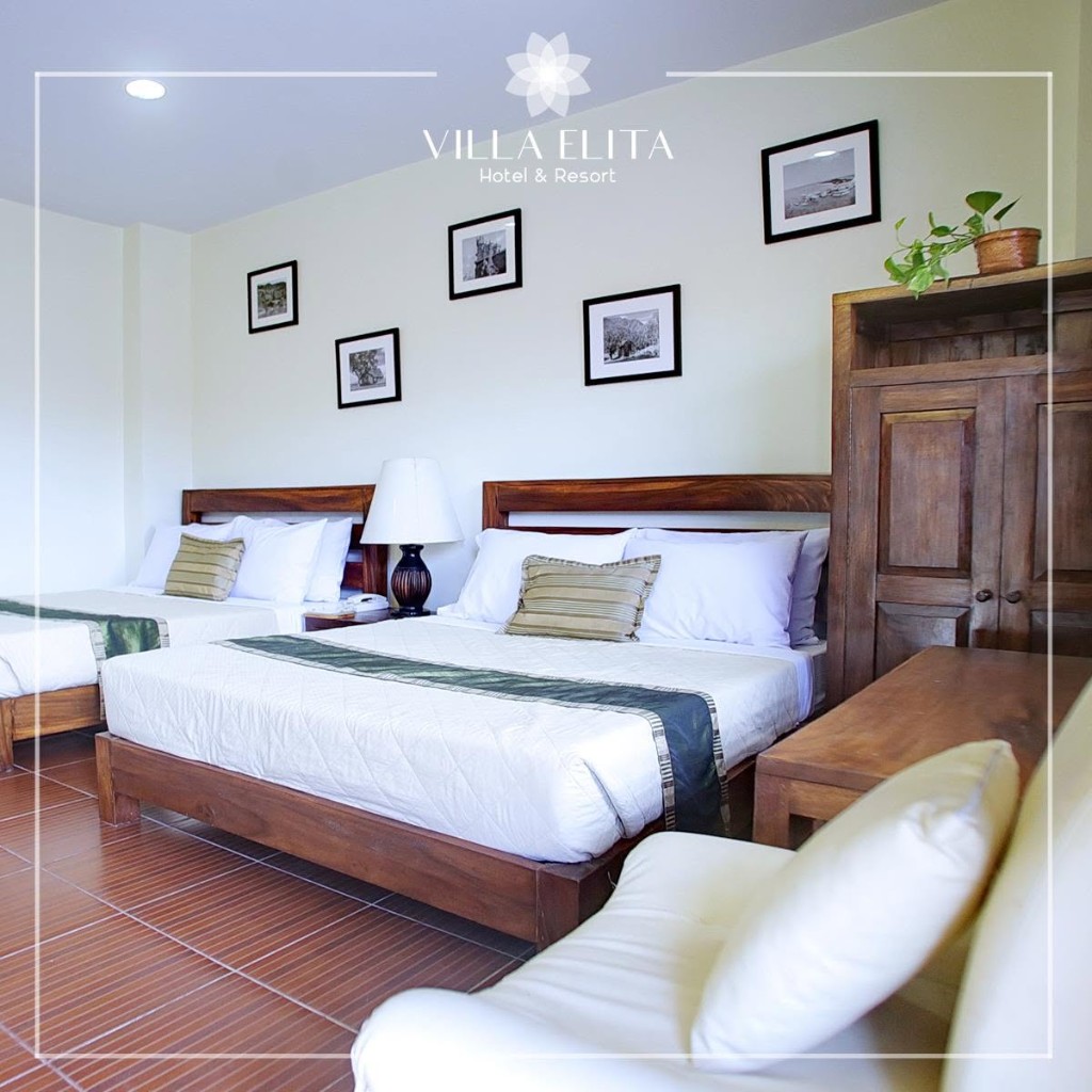 Guest bedroom at Villa Elita
