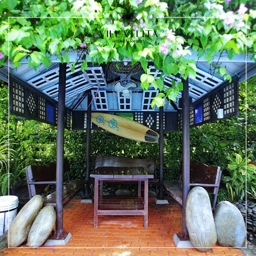 Garden gazebo seating at Villa Elita